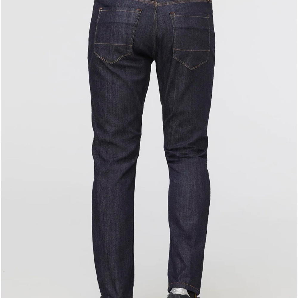 DUER NWT Mens Performance Denim Relaxed Fit in Heritage Rinse - Multiple Sizes - Picture 6 of 8